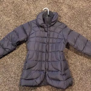 Woman’s north face coat